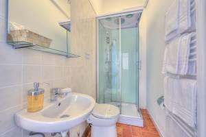 La Dolce Vita Pied dans L' Eau