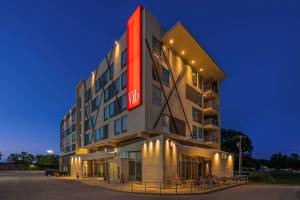 Vīb Best Western Springfield