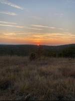 Campingplatz in Cénevières, Okzitanien