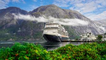 Holland America Line Rotterdam - afvaart Rotterdam