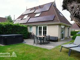 Vakantiehuis Eernewoude met privé buitenspa en sauna