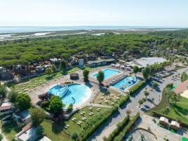 Club Del Sole Spina Family Collection