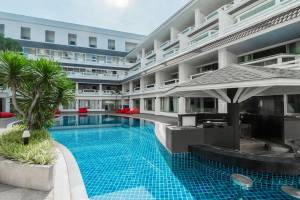 Radisson Red Phuket Patong Beach
