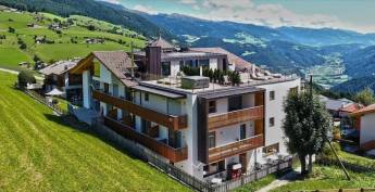 Kristall Hotel