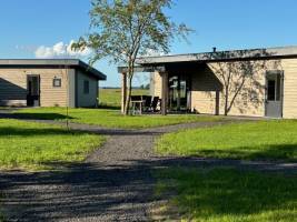 Ruim 6-persoons chalet met terras nabij natuurgebied de Weerribb