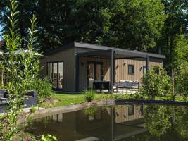 Loevestein Deluxe met Hottub | 4 personen