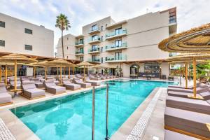 Cabana Blu Hotel&Suites