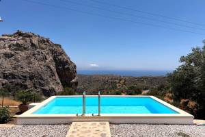 Vrachos Nature Lodges