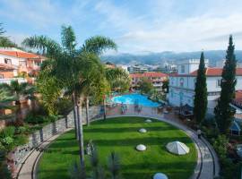 Pestana Village Garden Hotel