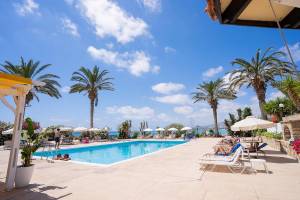 Vrachia Beach Resort