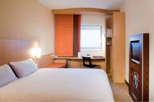 Ibis London Luton Airport