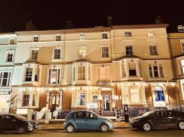 Lawton&Lauriston Court