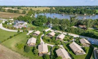 Camping Village Flottant de Pressac