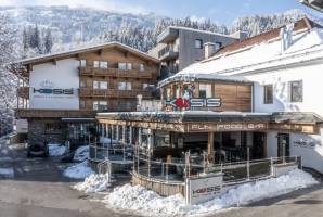 Kosis Sports Lifestyle Hotel (extra ingekocht)