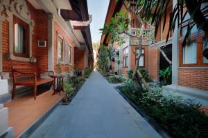Adi Dharma Hotel Legian