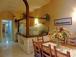 Bonapace Porta Nolana B&B