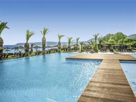 The Ixian Grand en All Suites