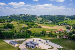 Wine Camp Hazic