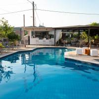 Aparthotel Athanasios by Philoxenia