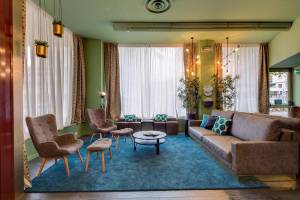 Western Plus CHC Florence