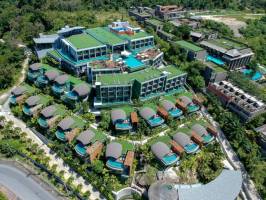 The Crest Resort & Pool Villas