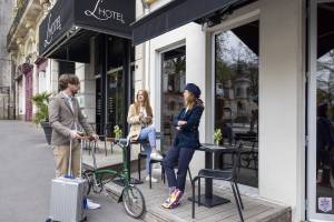 L'Hôtel - Face au Château - Boutique Hôtel et Séminaires