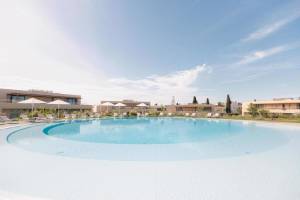 Villa White Shell Beach Villas