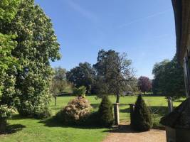 Waldwiese in Aquitanien: Übernachten Sie auf einem Bio-Campingpl