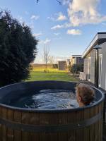 Ravenbosch - Sfeerhaard en Hottub