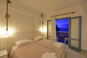 Fly & Go Vesper Studios