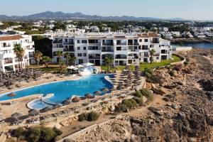 Alua Suites Las Rocas