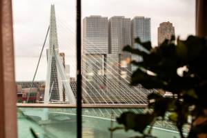 Haven Hotel Rotterdam - Curio Collection by Hilton | 2-Tägiger A