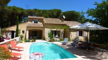 Vakantiehuis in Rochegude met zwembad, in Provence-Côte d'Azur.