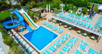 Excursiereis & Club Big Blue Suite Hotel