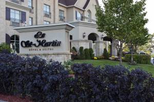 Le St-Martin Hotel&Suites Laval