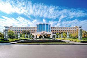 Crowne Plaza Zhengzhou by IHG