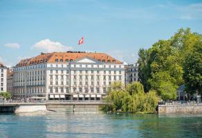 Four Seasons Des Bergues