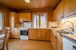 Storhytta | 16p | Norwegian nostalgia by the water