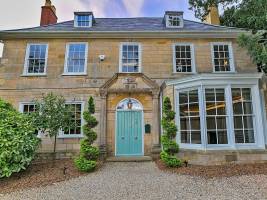 Ttich Manor Retreat