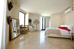 Rouge on Rose Boutique Hotel