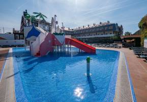 Santa Susanna Resort