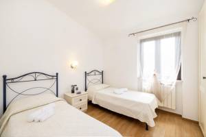 Semi detached Villa Country