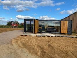 Exklusiver Aufenthalt in einem luxuriösen Container.