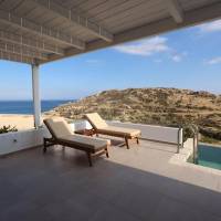 Theros Luxury Villas