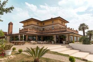 UNA Hotels Tenuta Contessa Farm Consenza