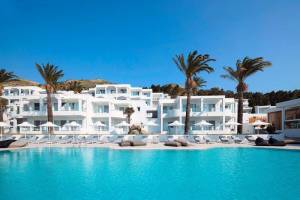 Dimitra Beach en Suites