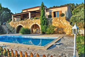 Vakantiehuis in Aups met zwembad, in Provence-Côte d'Azur.
