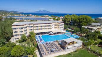 Koukounaria Hotel&Suites