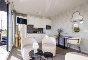 Houseboats Lemmer | Luxury stay on the water in Friesland