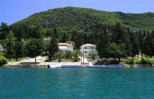 Geni Garden Apartments